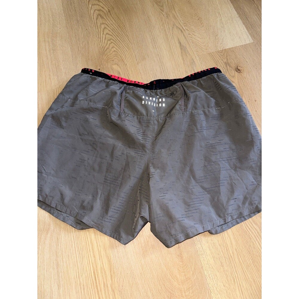 Nike men’s grey running shorts - Picture 4 of 4